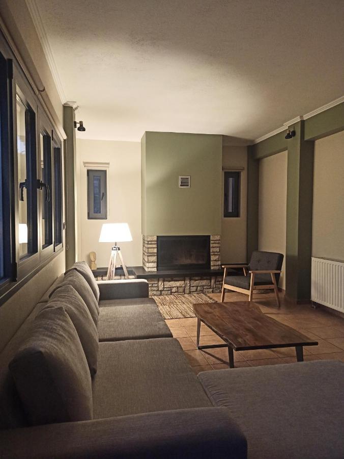 Elatos Boutique Mountainhouse Villa Karpenísion Eksteriør bilde